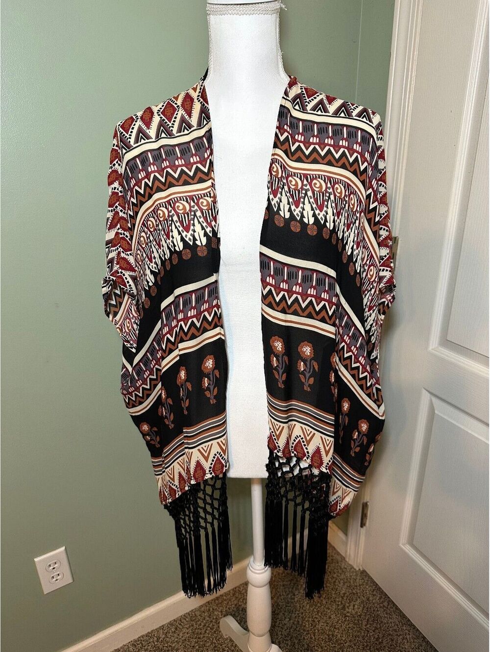 Forever 21 Tribal Print Fringe Kimono Cardigan/Coverup – Size M/L